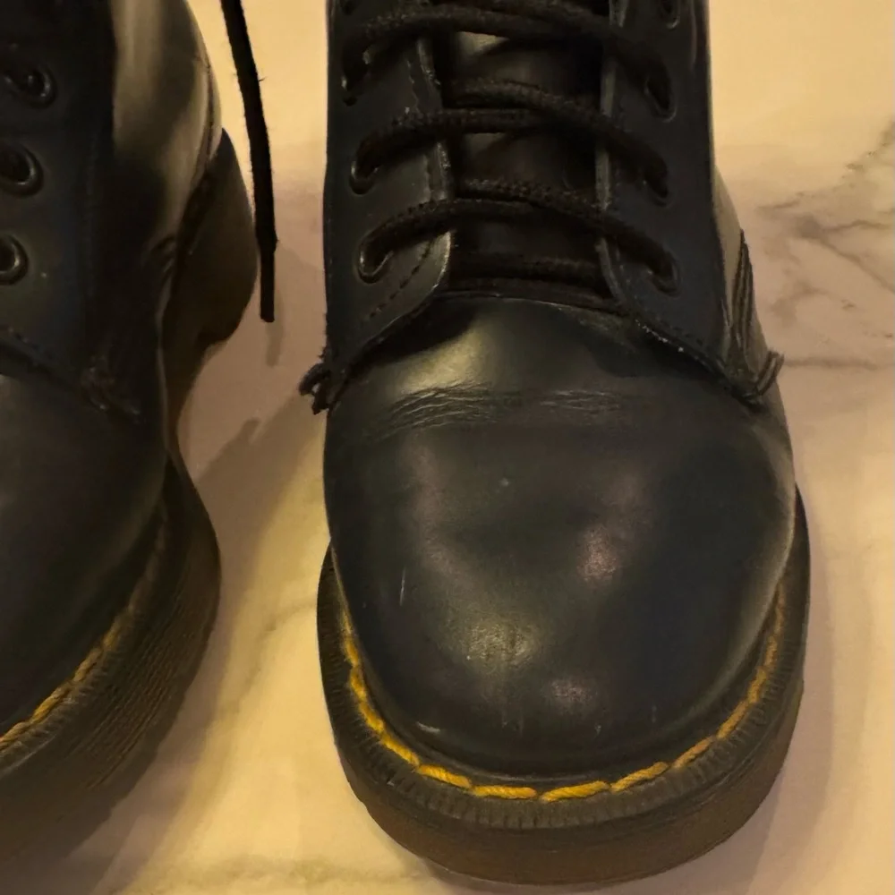 DOCTOR MARTENS Dark Blue Leather Combat Boots Women’s Size UK 4 / US 6/ EU 37 - Picture 6 of 15